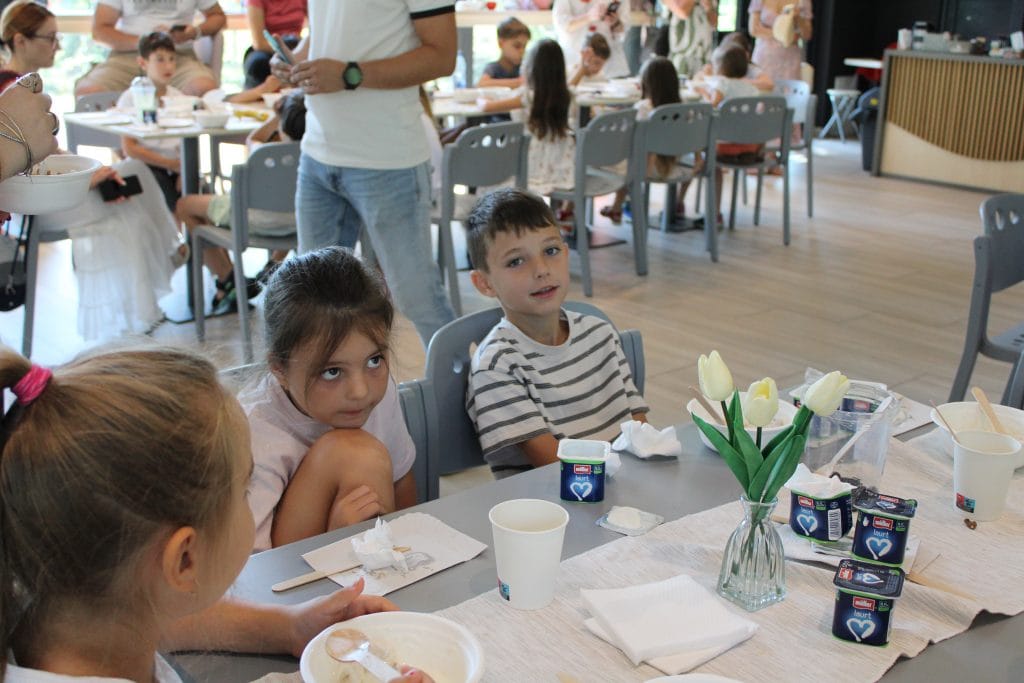 Atelier de nutriție – Natural vs procesat susținute de Asociația Bioza prin Oana Teslaru la Comunitatea locală Timișoara