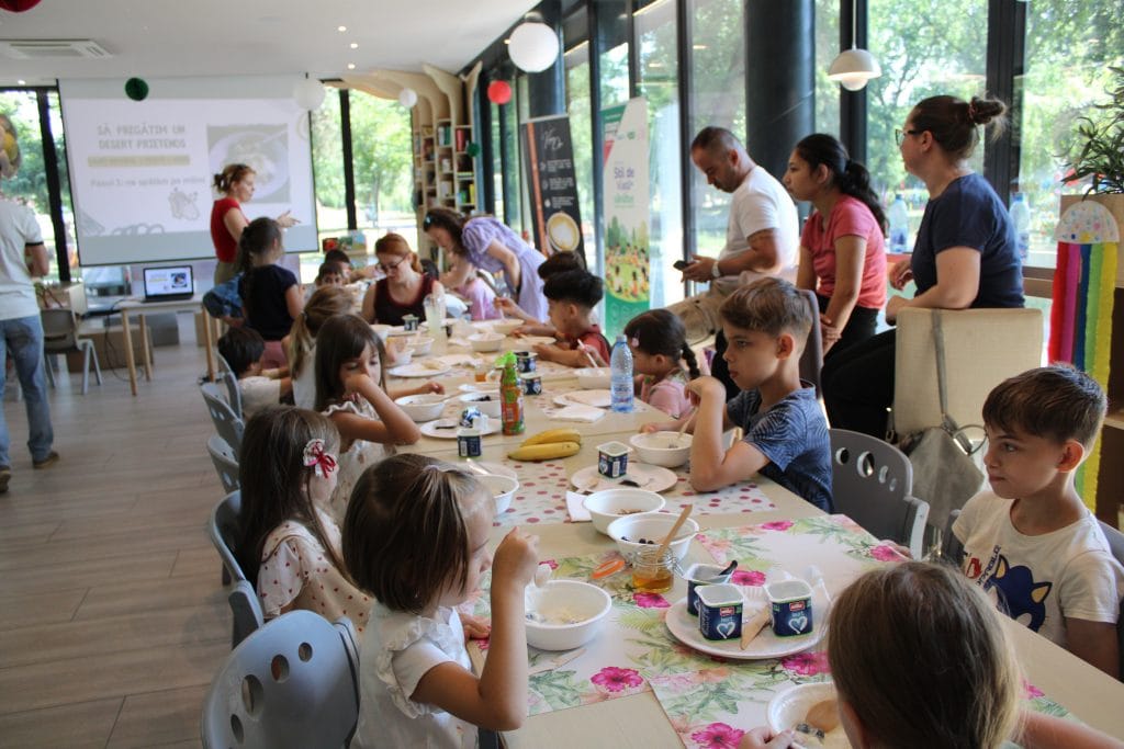 Atelier de nutriție – Natural vs procesat susținute de Asociația Bioza prin Oana Teslaru la Comunitatea locală Timișoara